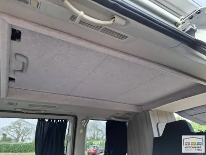 Nissan Elgrand  2009