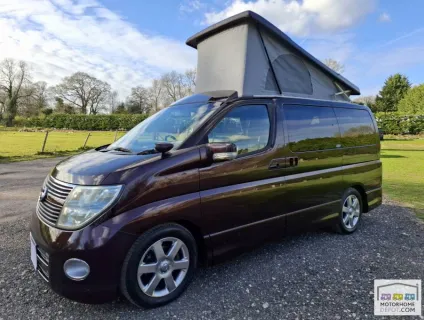 Nissan Elgrand Highway Star 2009