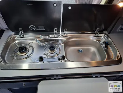 Nissan Elgrand Highway Star 2009