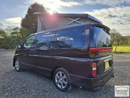 Nissan Elgrand Highway Star 2009