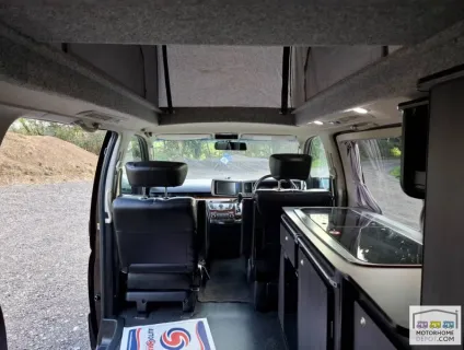 Nissan Elgrand Highway Star 2009