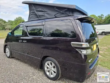 Toyota Vellfire   2010