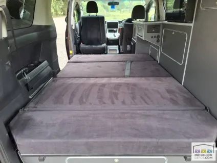 Toyota Vellfire   2010