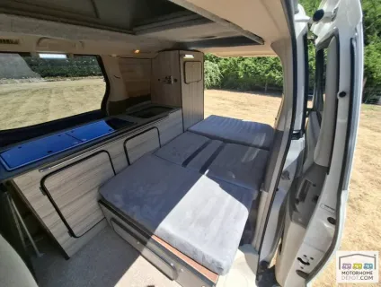 Toyota Alphard  Camper Van 2004
