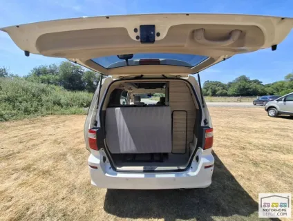 Toyota Alphard  Camper Van 2004