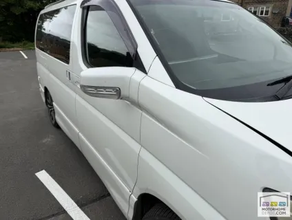 Nissan Elgrand Highway Star 2007