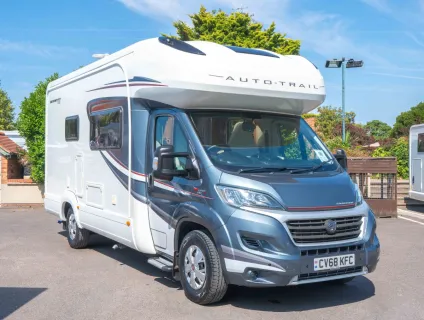 Autotrail Tracker RS Lo Line 130BHP 2018