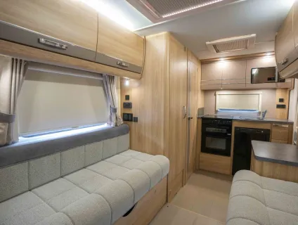 Elddis Autoquest 115 140BHP 2020