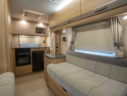 Elddis Autoquest 115 140BHP 2020