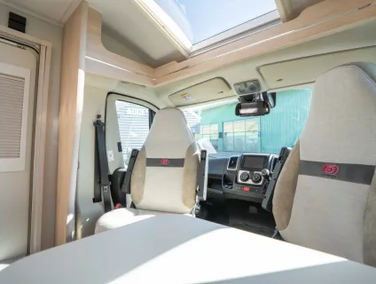 Elddis Evolution 135 60th Edition 140BHP 2025