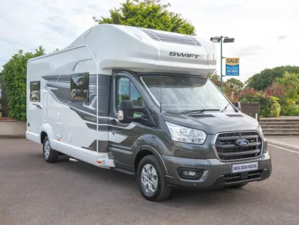 Swift Voyager 475 165BHP Auto 2026