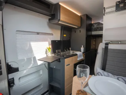 Adria Twin 640 SGX 60Y 140BHP Auto 2026
