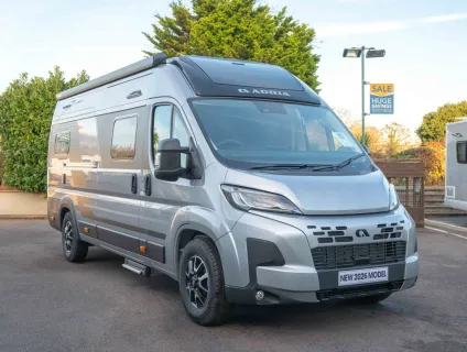 Adria Twin Supreme 640 SGX 140BHP Auto 2026
