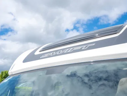 Swift Escape 674 140BHP Auto 2024