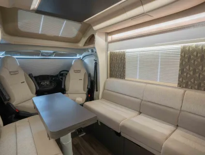 Swift Escape 674 140BHP Auto 2024