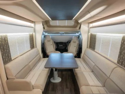 Swift Escape 674 140BHP Auto 2024