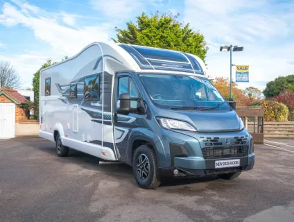 Swift Escape 694 140BHP Auto 2026
