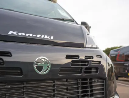 Swift Kon-Tiki 894 180BHP Auto 2026