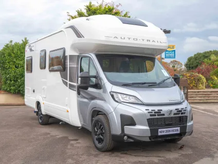 Autotrail Expedition C72 140BHP Auto 2026