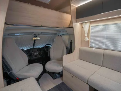 Autotrail Expedition C73 140BHP 2023