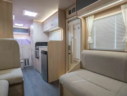 Autotrail Expedition C73 140BHP 2023