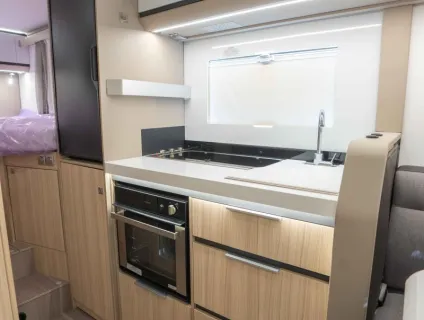 Adria Compact Supreme DL 140BHP Auto 2024