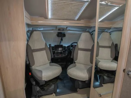 Elddis Evolution 120 140BHP Auto 2025