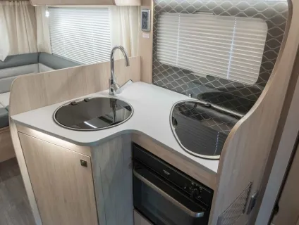 Autotrail F-Line F68 130BHP 2022