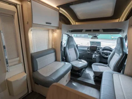 Autotrail F-Line F70 130BHP Auto 2022