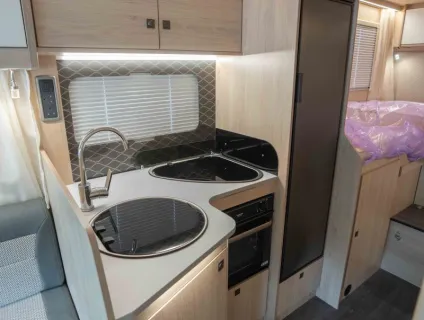 Autotrail F-Line F70 130BHP Auto 2022