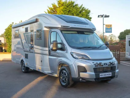 Adria Matrix Supreme 670 DL 180BHP Auto 2026