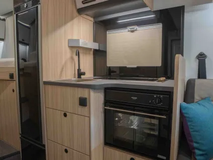 Sun Living S 72DL 165BHP Auto 2025