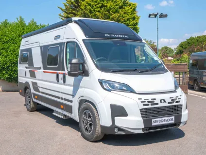 Adria Twin Sports 640 SLB 180BHP Auto 2026