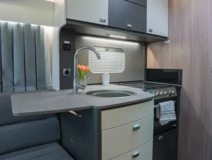 Swift Voyager 540 165BHP Auto 2026