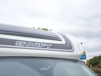 Swift Voyager 540 165BHP Auto 2026
