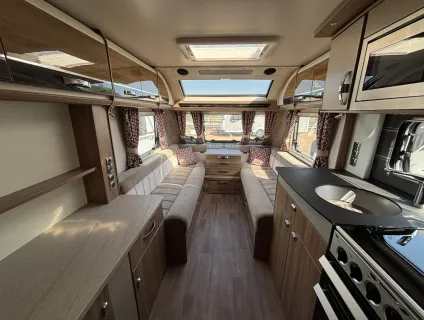 Swift Conqueror 480 2017
