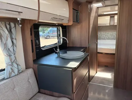 Bailey Unicorn Black Edition Cabrera 2021