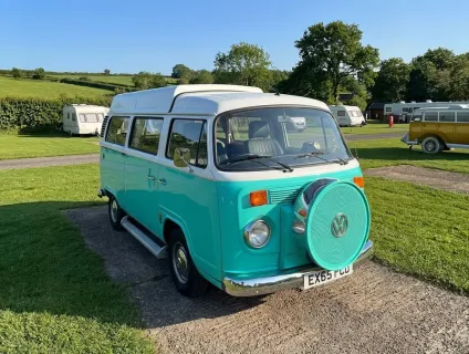 Volkswagen VW DanburyT2 Brazilian Bay 1. 4 Bi- fuel + Matching Dan-Bug Trailer 2015