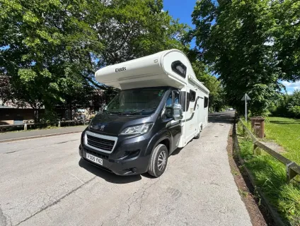 Elddis Autoquest Evolution 180 (Brownhills special with black cab) 2015