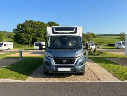 Swift Escape 694 2022