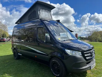 Mercedes Expedition 2020