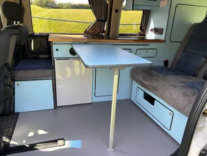 Nissan Elgrand 2006