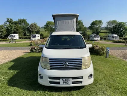 Nissan Elgrand 2006