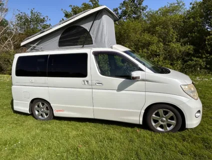 Nissan Elgrand 2006