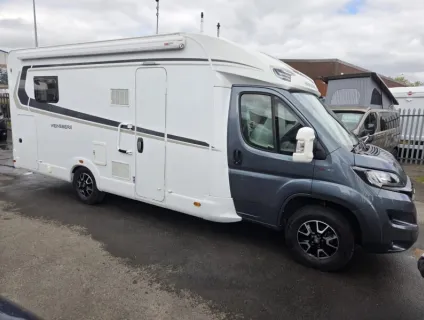 Weinsberg  Carasuite Compact 700MX 2019