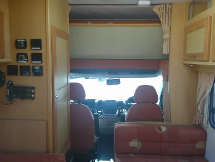 Elddis Autoquest 100  2007