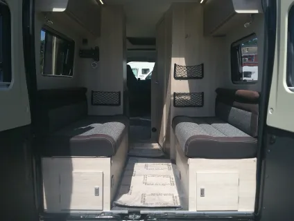 Auto-Trail Expedition 67  2021