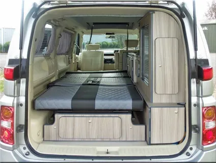 Nissan Elgrand Campervan Conversion 2020