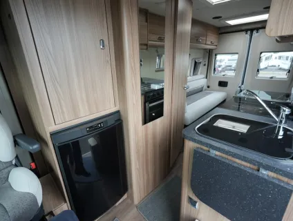 Swift Select 122 2019