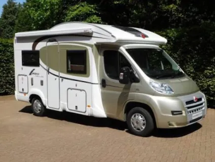 BURSTNER  IXEO TIME 585 2011